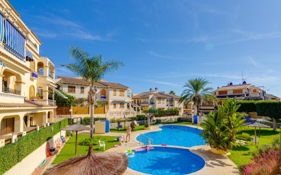 Revente - Bungalow -
Torrevieja - Torre La Mata