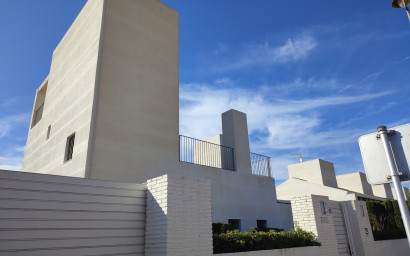 Revente - Villa -
Peraleja Golf - Inland