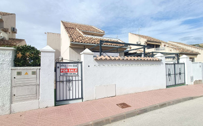 Revente - Villa -
Rojales - Inland