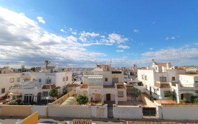 Herverkoop - Herenhuis -
Torrevieja - Carrefour