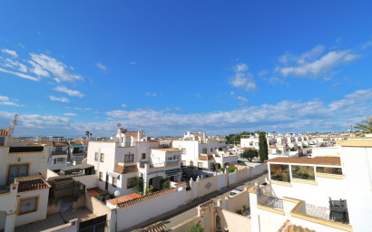 Herverkoop - Herenhuis -
Torrevieja - Carrefour