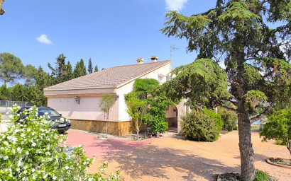 Revente - Villa -
Yecla - Inland