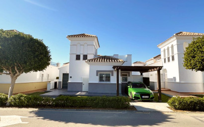 Herverkoop - Villa -
La Torre Golf Resort - Inland