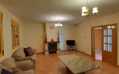 Herverkoop - Villa -
Calasparra - Inland