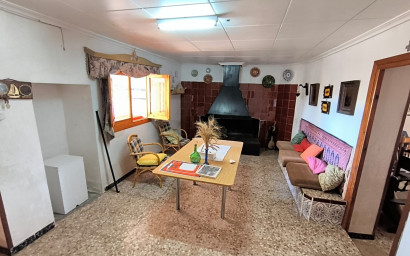 Resale - Finca - Country Property -
Yecla - Inland