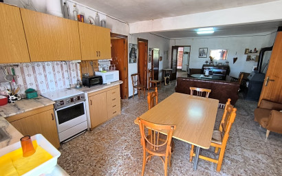 Resale - Finca - Country Property -
Yecla - Inland