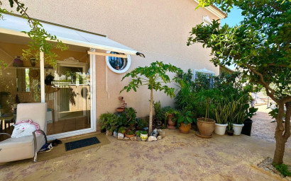 Revente - Villa -
Orihuela Costa - La Regia