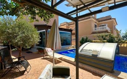 Revente - Villa -
Orihuela Costa - La Regia