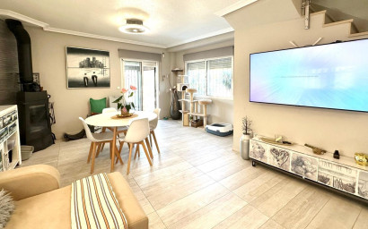 Revente - Villa -
Orihuela Costa - La Regia