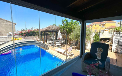 Revente - Villa -
Orihuela Costa - La Regia