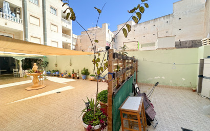 Herverkoop - Plat -
Torrevieja - Costa Blanca