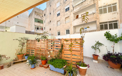 Herverkoop - Plat -
Torrevieja - Costa Blanca