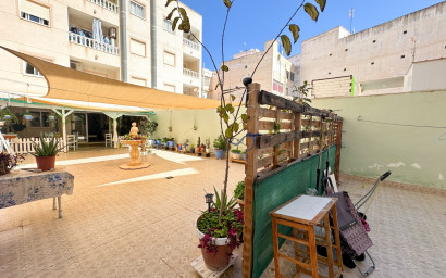 Herverkoop - Plat -
Torrevieja - Costa Blanca