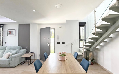 Revente - Villa -
Orihuela Costa - Costa Blanca