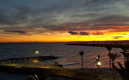 Herverkoop - Plat -
Torrevieja - Las Piscinas Naturales