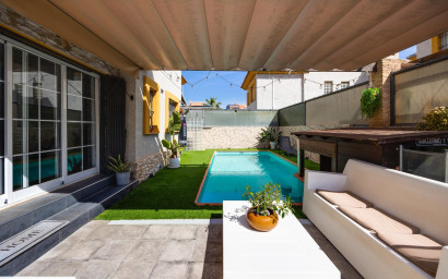 Revente - Villa -
Los Montesinos - La Herrada