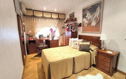 Revente - Villa -
Sax - Inland