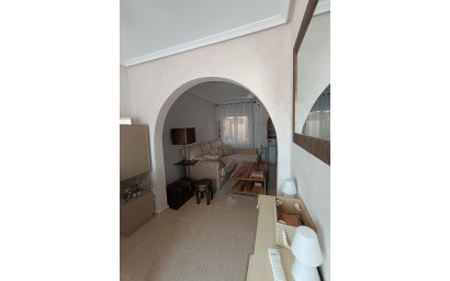 Resale - Townhouse -
Avileses - Jerónimo Y Avileses