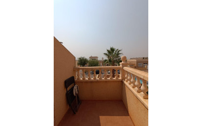 Resale - Townhouse -
Avileses - Jerónimo Y Avileses