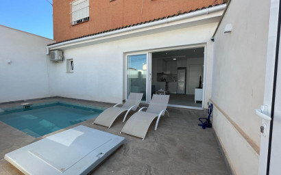Resale - Bungalow -
Orihuela Costa - La Regia