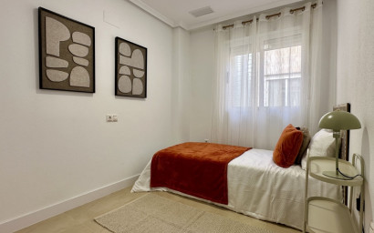 Herverkoop - Plat -
Torrevieja - Costa Blanca