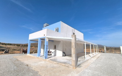 Revente - Villa -
Pinoso - Inland