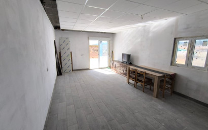 Revente - Villa -
Pinoso - Inland