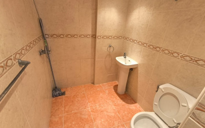 Herverkoop - Villa -
Villena - Inland