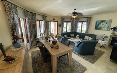 Revente - Villa -
Alfas del Pí - Costa Blanca