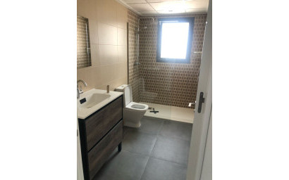 Revente - Villa -
Pinoso - Inland