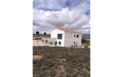 Revente - Villa -
Pinoso - Inland