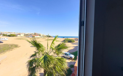 Herverkoop - Plat -
Torrevieja - Zona Los Frutales