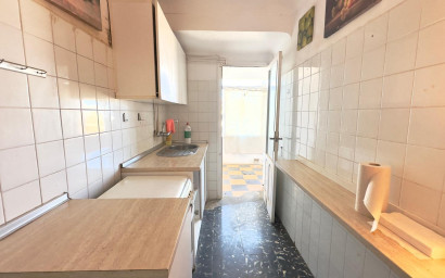 Herverkoop - Plat -
Torrevieja - Zona Los Frutales