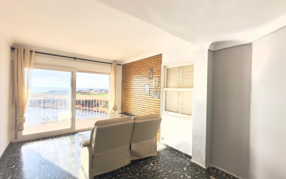 Herverkoop - Plat -
Torrevieja - Zona Los Frutales