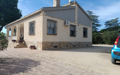 Revente - Villa -
Yecla - Inland