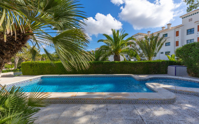 Revente - Villa -
Orihuela Costa - Costa Blanca