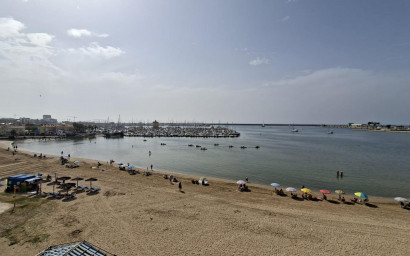 Herverkoop - Plat -
Torrevieja - Acequion