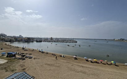 Herverkoop - Plat -
Torrevieja - Acequion