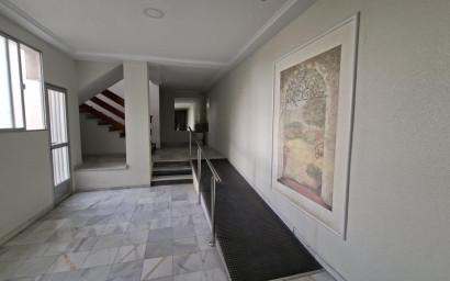 Herverkoop - Plat -
Torrevieja - Acequion