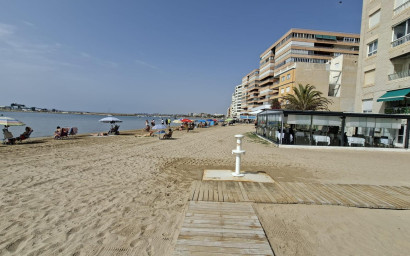 Herverkoop - Plat -
Torrevieja - Acequion