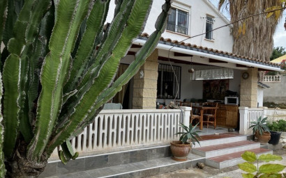 Revente - Villa -
Orxeta - Costa Blanca