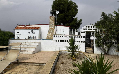 Herverkoop - Villa -
Biar - Costa Blanca