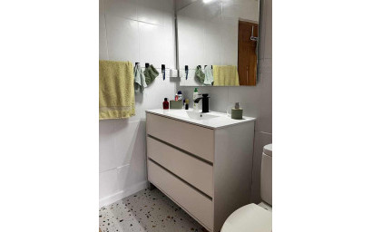 Herverkoop - Villa -
Biar - Costa Blanca
