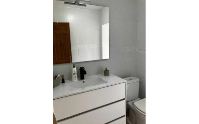 Herverkoop - Villa -
Biar - Costa Blanca
