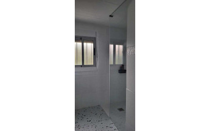 Herverkoop - Villa -
Biar - Costa Blanca