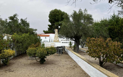 Herverkoop - Villa -
Biar - Costa Blanca