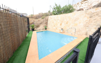Revente - Villa -
Fortuna - Inland