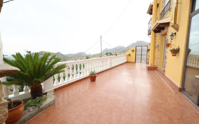 Revente - Villa -
Fortuna - Inland