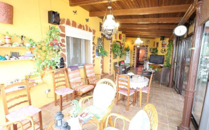 Revente - Villa -
Fortuna - Inland