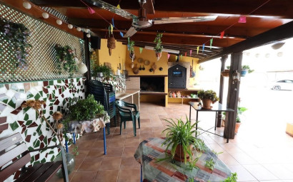 Revente - Villa -
Fortuna - Inland